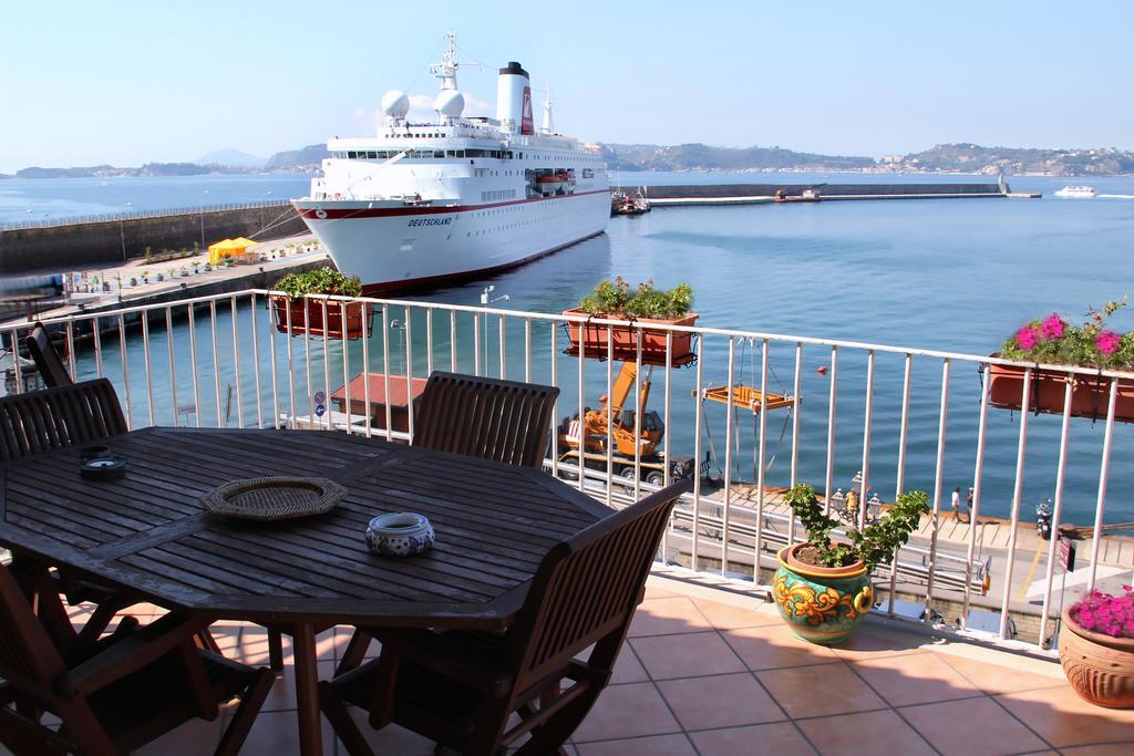 Sole Luna Mare Bed & Breakfast Pozzuoli Cameră foto